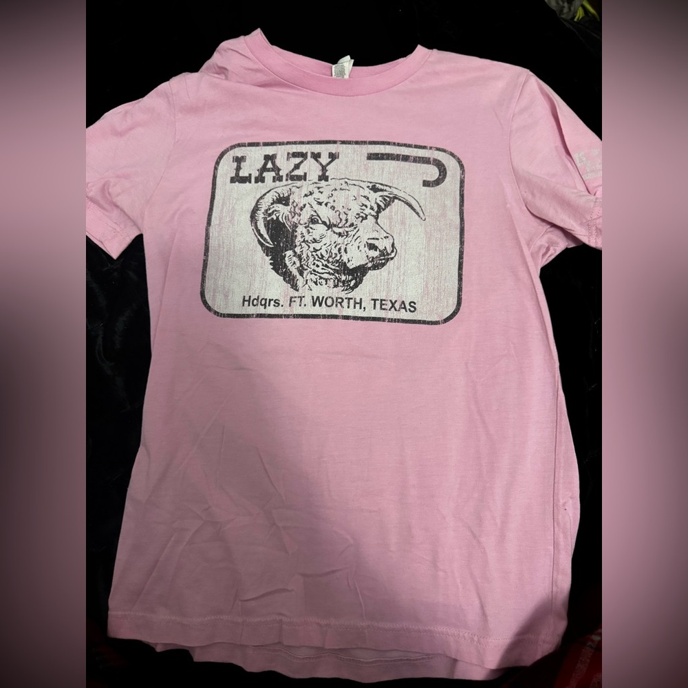 Gildan Pink Short Sleeve Tee with Cartoon Graphic